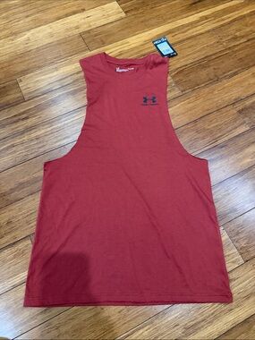 NWT Under Armour Brick Red Sleeveless Workout Tank